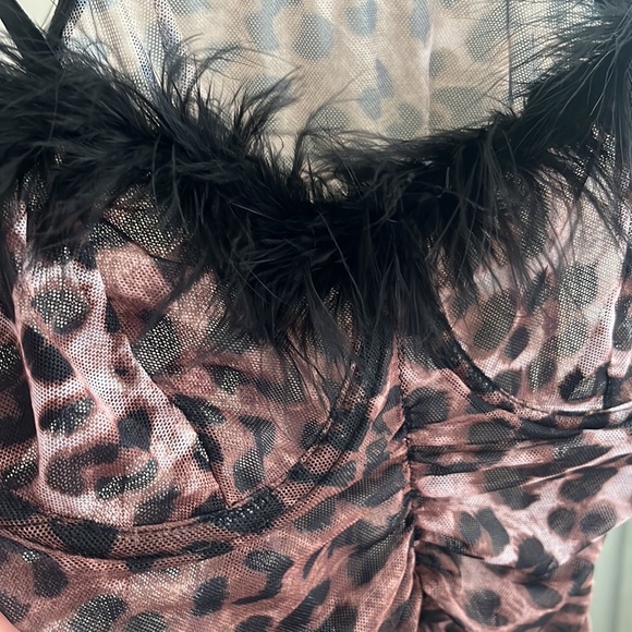 Leopard print black feather slip dress - Picture 3 of 4